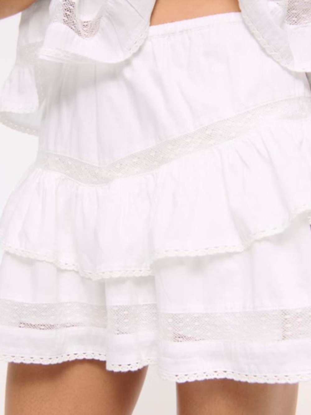 White Tiered Lace Trim Skirt High Rise Drop waist skirt Skort Medium - Picture 3 of 4
